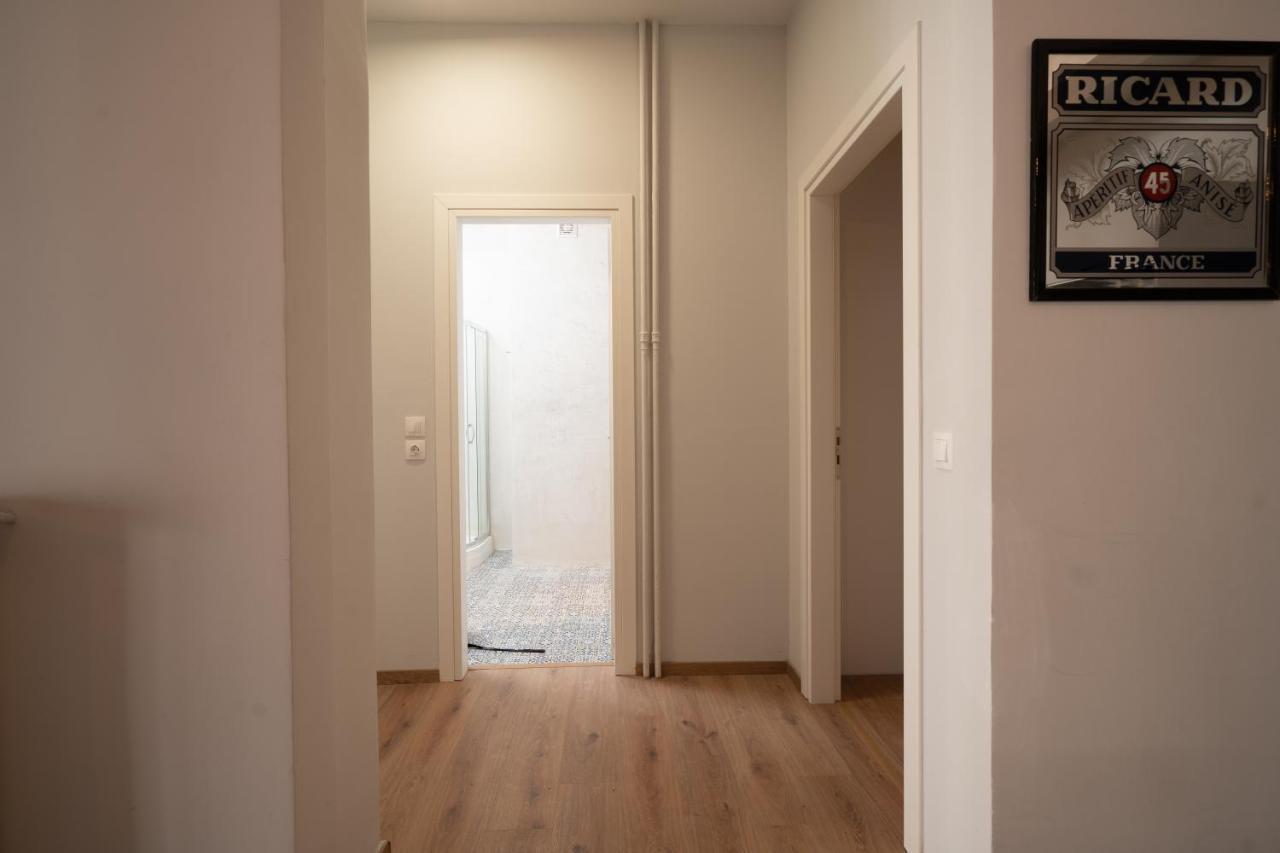 Exclusive Apartment In The Heart Of Athena Bagian luar foto