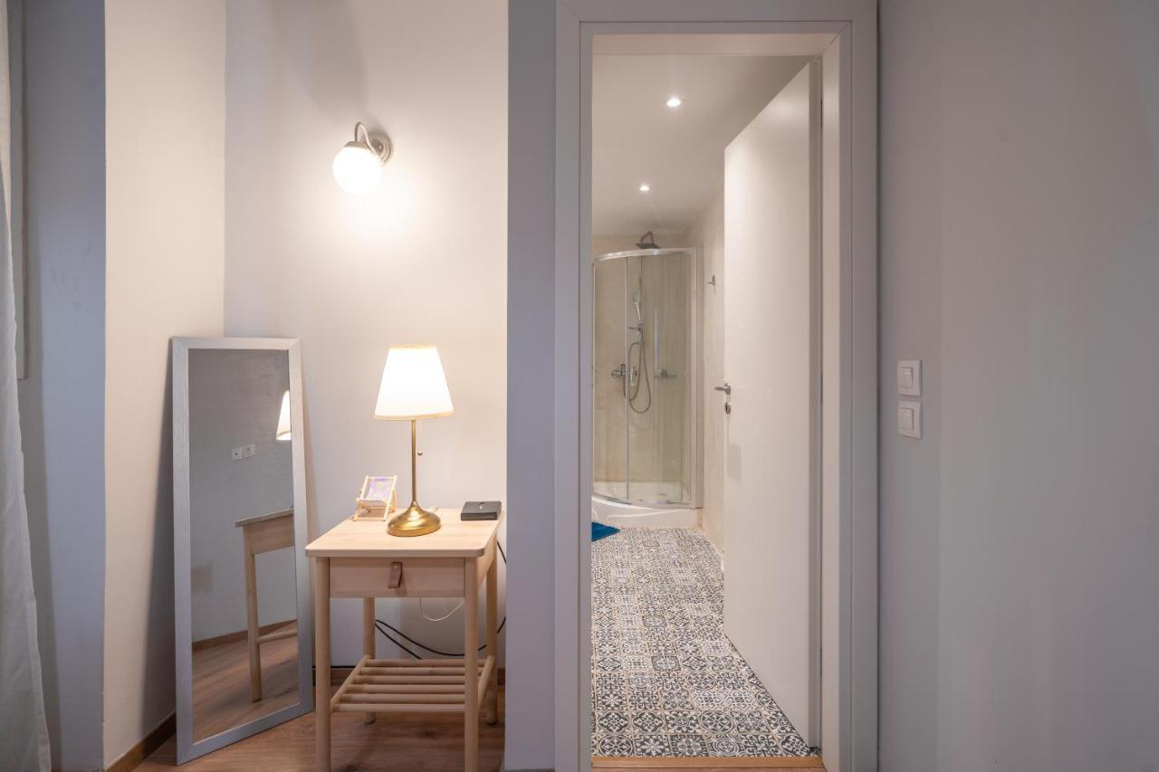 Exclusive Apartment In The Heart Of Athena Bagian luar foto