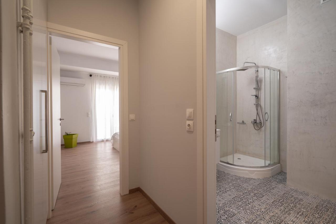 Exclusive Apartment In The Heart Of Athena Bagian luar foto