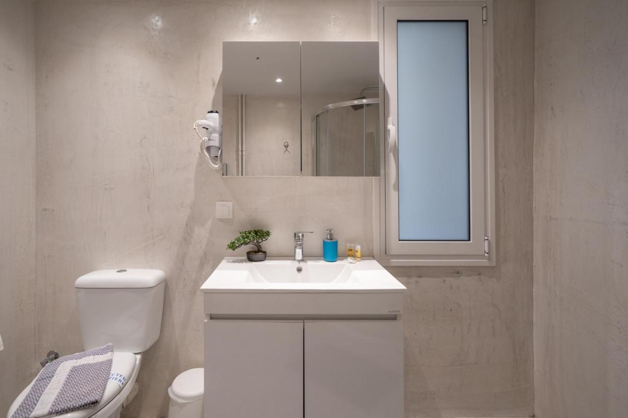 Exclusive Apartment In The Heart Of Athena Bagian luar foto