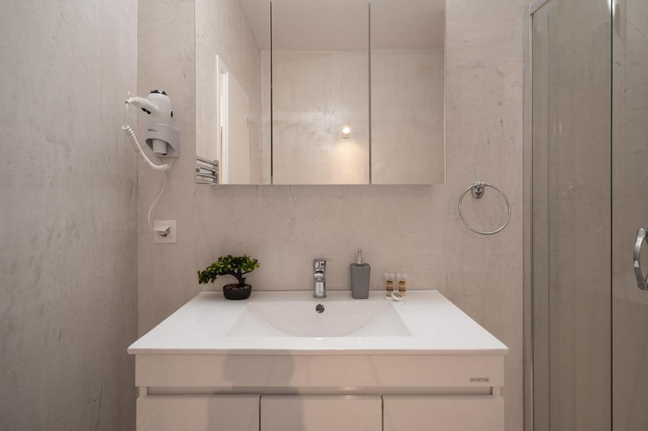 Exclusive Apartment In The Heart Of Athena Bagian luar foto